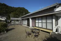 Vacation Rentals -un- Hotels in Nachikatsuura