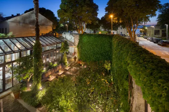 Almayer Art & Heritage Adults Only Hotel and Dépendance Rooms