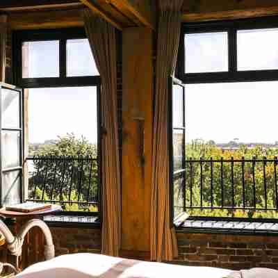 Auberge du Vieux Port by Gray Collection Rooms