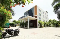 Hotel Golden Gateway Hotels in Vellore