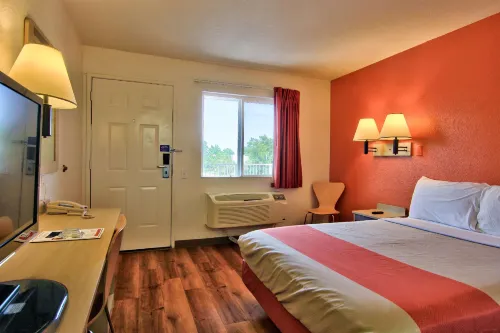 Motel 6 Sacramento, CA – South Sacramento & Elk Grove Hotels in Florin