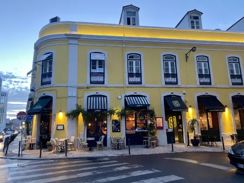 Studios with Mezzanine Rua da Moeda