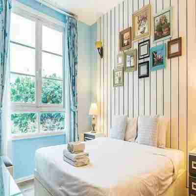 Summer Huahin Condo 2 Bedrooms Pool View Classic Room Rooms