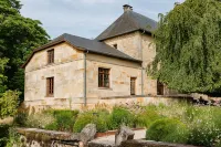 Domaine de la Maison Forte Hôtels à : Revigny-sur-Ornain