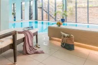 Park-Hotel Hübner - Swimmingpools