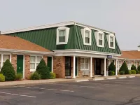 Travelodge by Wyndham New Philadelphia Hotels near LensCrafters