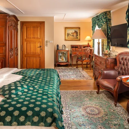 Hotel U Prince Prague by Bhg Отели рядом с достопримечательностью «Йозефов»