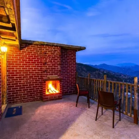 Zostel Homes Cheog (Shimla)