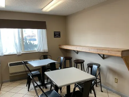 科羅拉多斯普林斯機場速8飯店