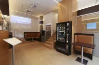 호텔 에스플루게스 산트 저스트 데스번 호텔