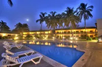 Sunset Beach Hotel - شاطئ