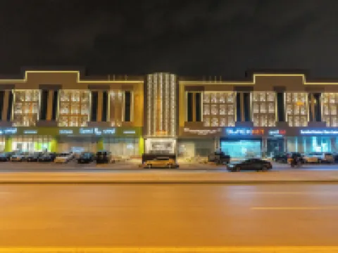 Brzeen Hotel Hotels near Tahlia Street