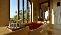 Mihir Garh - Hot Tub