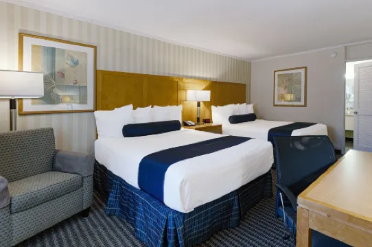 Travelodge by Wyndham Palm Springs