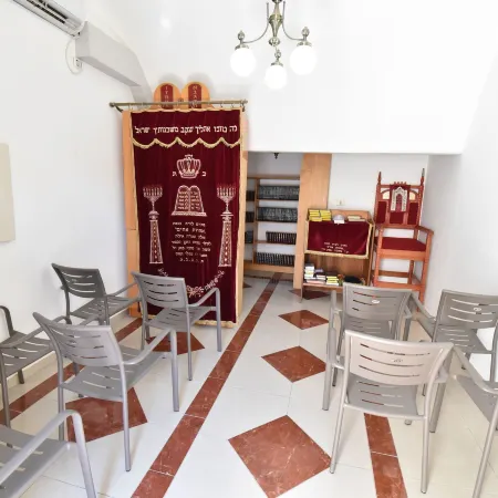 Hotel Maman