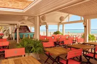 Coral Sands Hotel - Bữa sáng