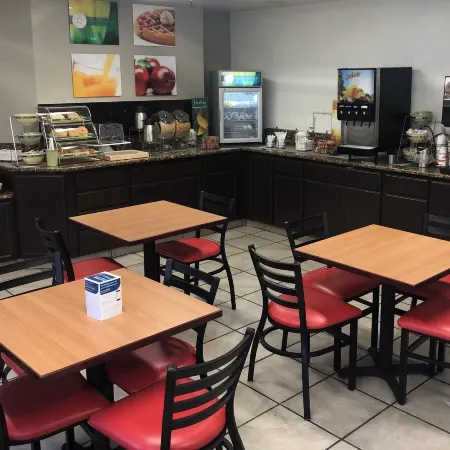 Quality Inn & Suites Meridian - West Boise