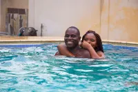 NP Plaza Hotel - Pools