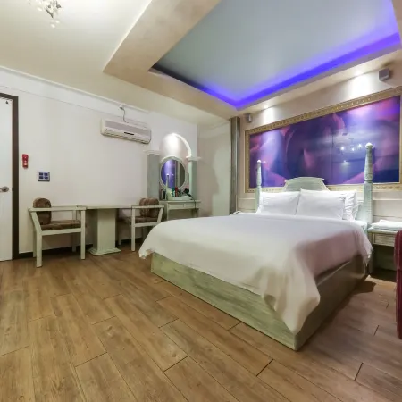 Amore Motel