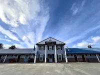 Colonial Valley Motel Hotels near Octagon House