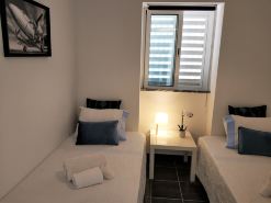 Sleep & Go Faro Airport Guest House
