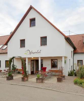 Landhotel Oßwald Отели в г. Фремдинген