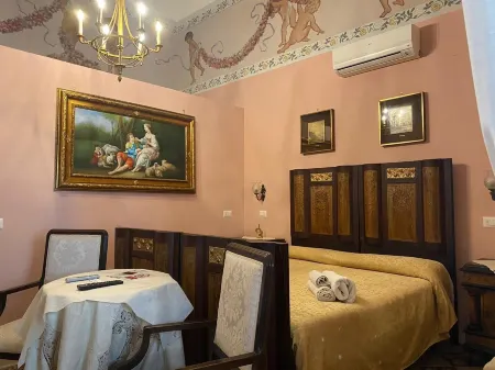 Antico Palazzo Spinola Отели рядом с достопримечательностью «Gallipoli 1° accesso libero al Mare»