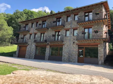 Hostal El Quintà Отели в г. Сеткасес