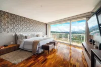 Chris Park Hotel