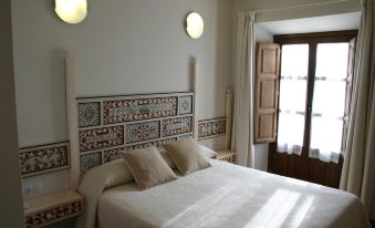 Hostal Santa María de Úbeda - Housity