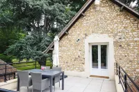Domaine du Chesney Hotels in Vernon