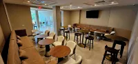 Wyndham Garden Atlanta Airport - breakfast
