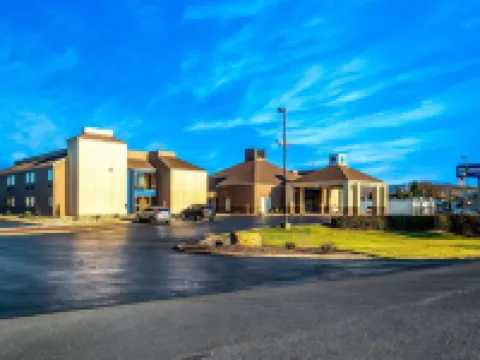 Clarion Pointe Harrisonburg Hotels in Harrisonburg