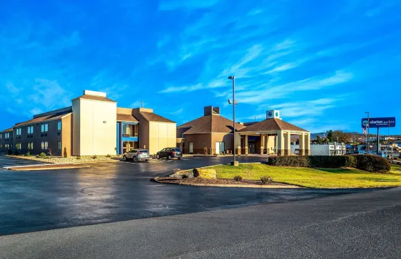 哈利森凱隆波因特酒店