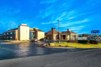 Clarion Pointe Harrisonburg Hotels in Harrisonburg