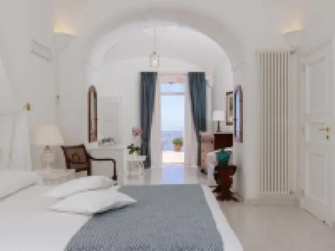 ลาบิซานตินา โรงแรมในโพสิตาโน่