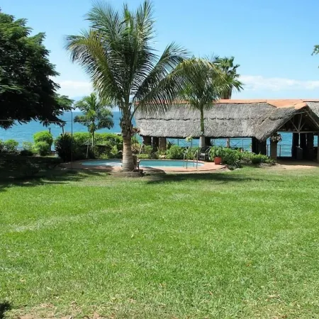 Nkhudzi Beach Lodge