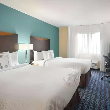 Dubuque Inn & Suites