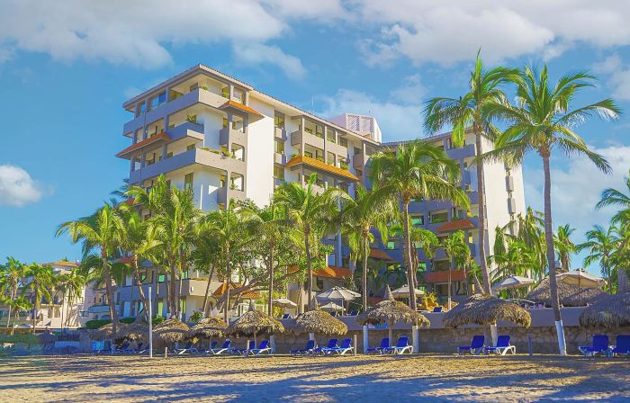 Luna Palace Hotel and Suites