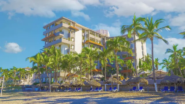 Luna Palace Hotel and Suites