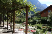 Alpenrose Hotel and Gardens - 조식 운영
