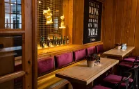 가스테하우스 임 발트파크 바슈타이너 호텔