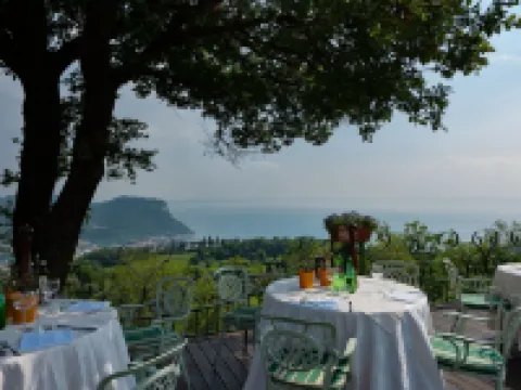 Golf Hotel Ca' Degli Ulivi Hotel a Costermano
