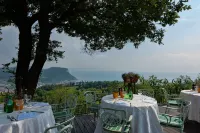 Golf Cà Degli Ulivi Hotels in Costermano