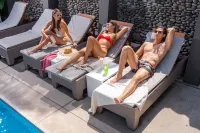 Hotel Roca Sunzal - Pool