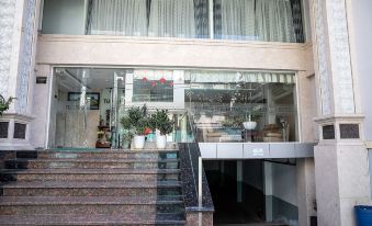 Tu Phuong Hotel