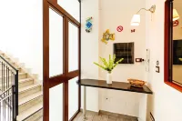 GuestHost - Naxos Terrace Apartment by the Beach - Condos