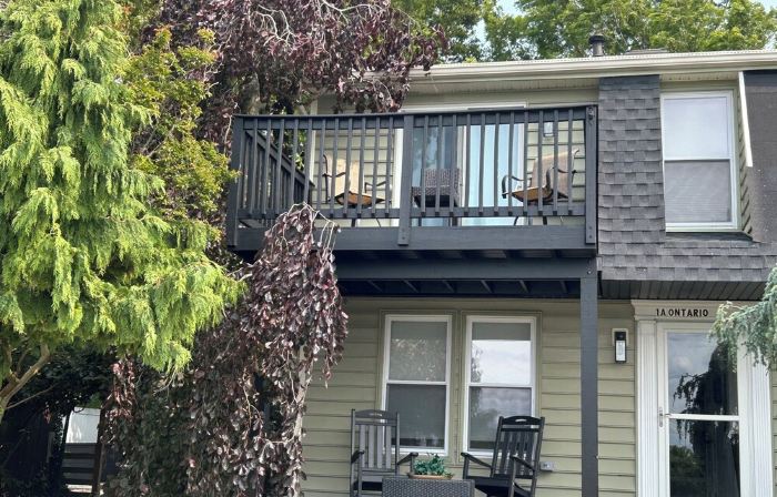 LOCATION LOCATION COVE Quiet/Private/Garden Oasis/Water SUNSETS we got a spot!