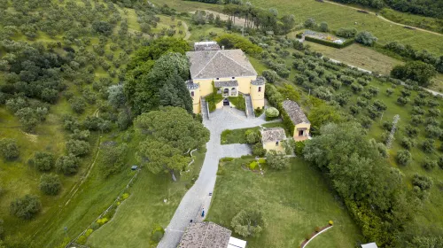 Castello di Serragiumenta Hotels in Tarsia