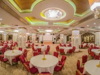 Akman Premium Hotel Hotels near يلديزفلر